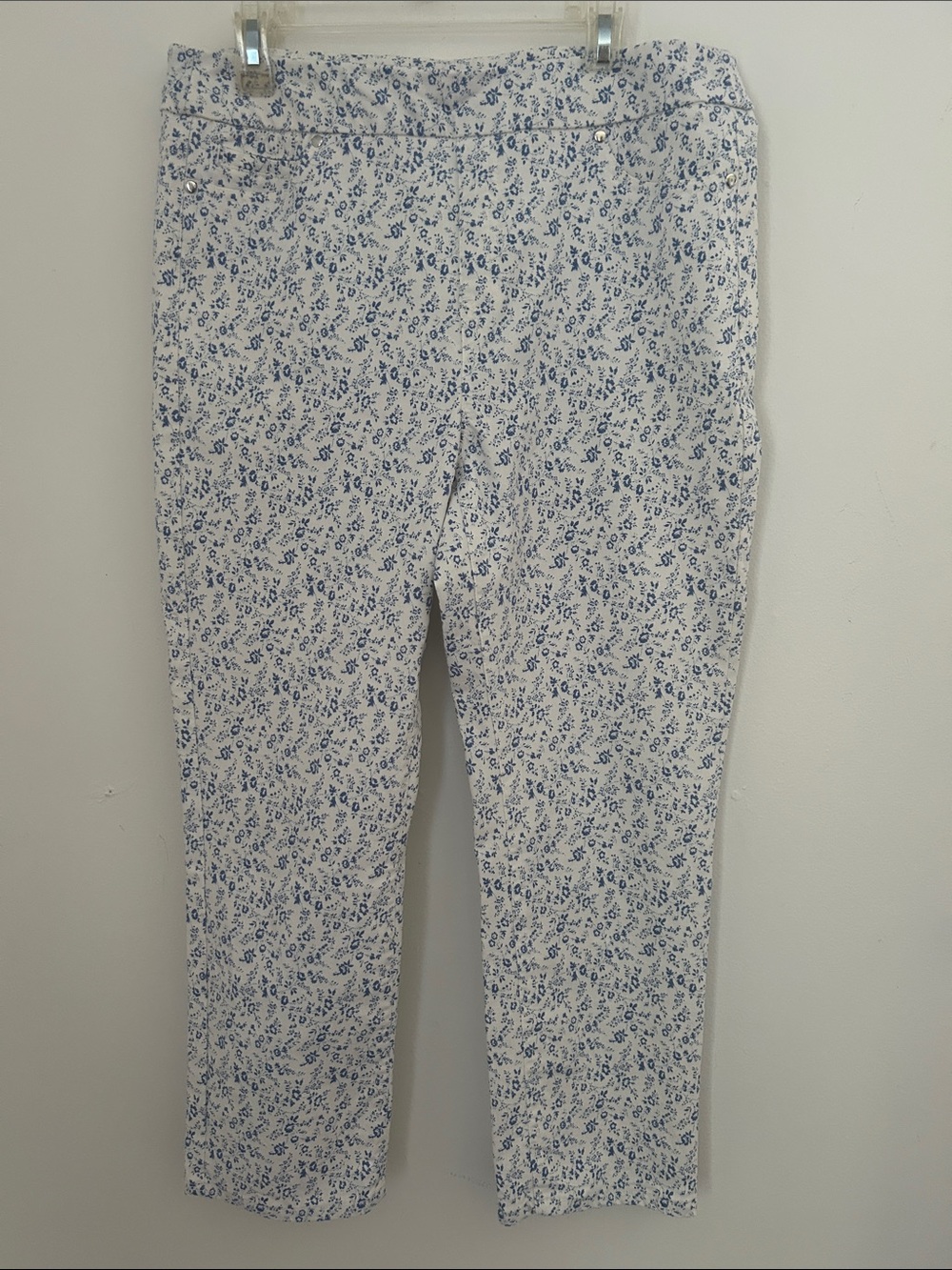 Mario Serrani White /Blue Floral Capri Pants sz N